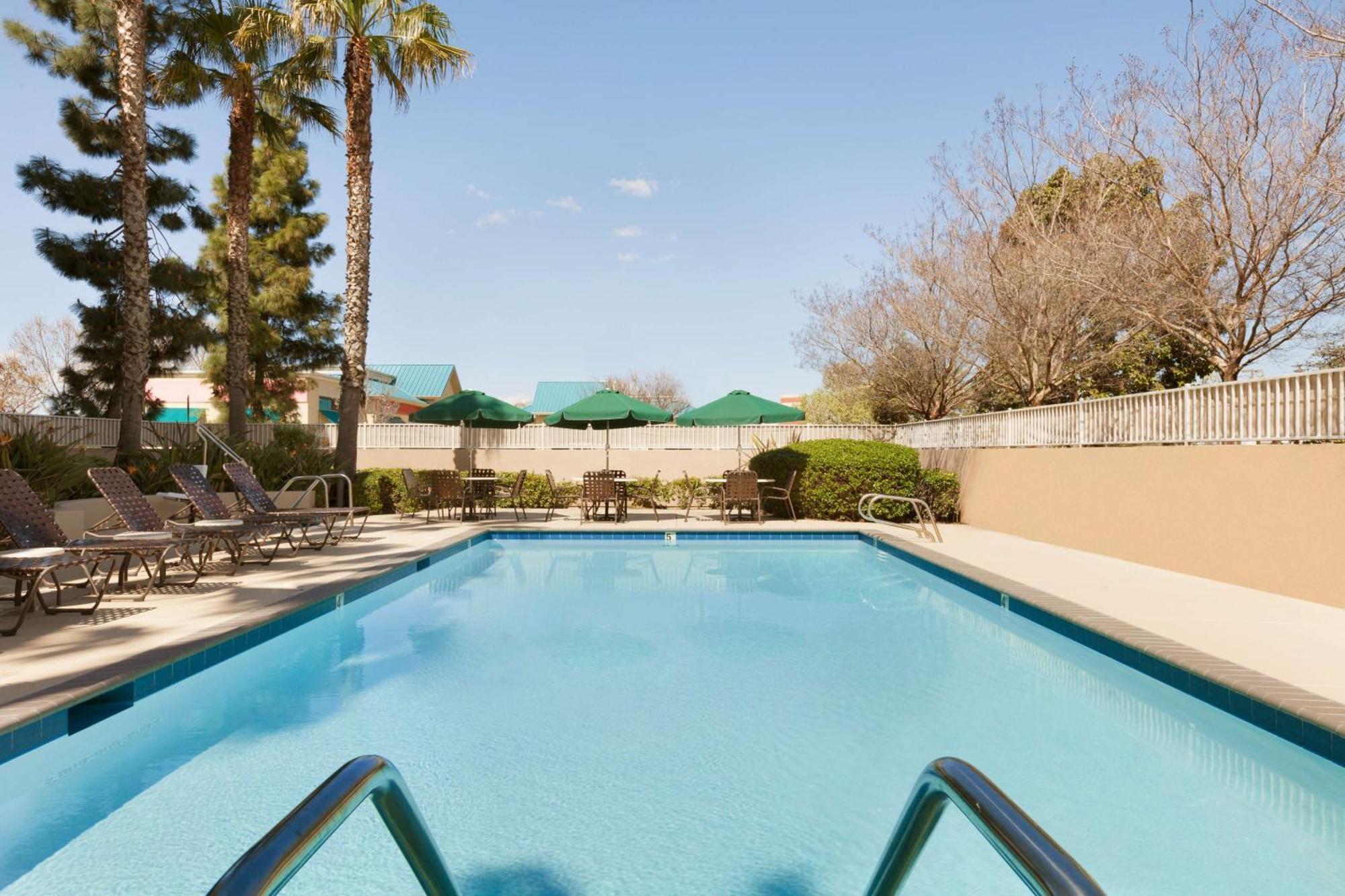 Hilton Garden Inn San Jose/Milpitas Dış mekan fotoğraf